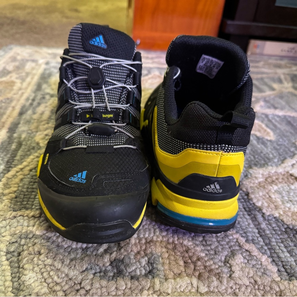 Adidas Black and Yellow Trail Shoes with Blue Highlights - Picture 7 of 13